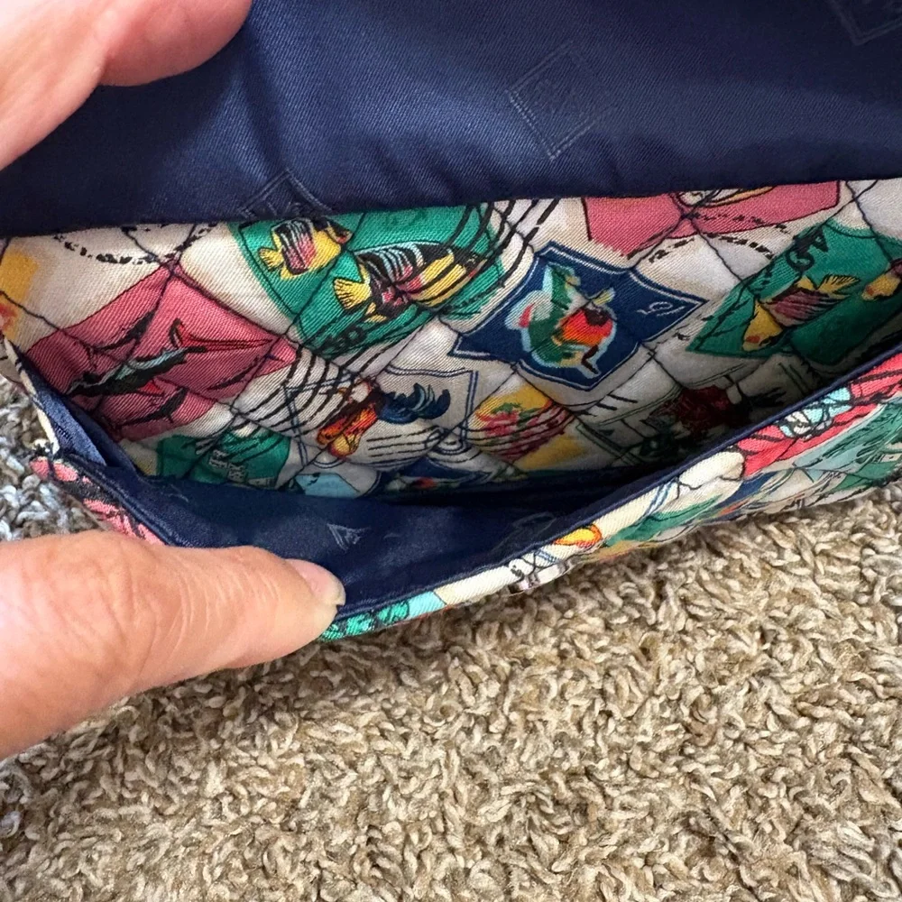 Vera Bradley Colorful Patterned Women's Bag - Picture 3 of 7